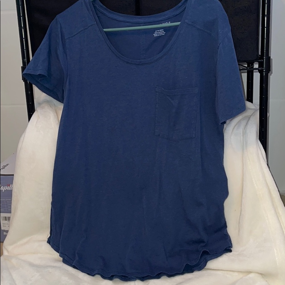 American Eagle Scoop Neck Pocket T